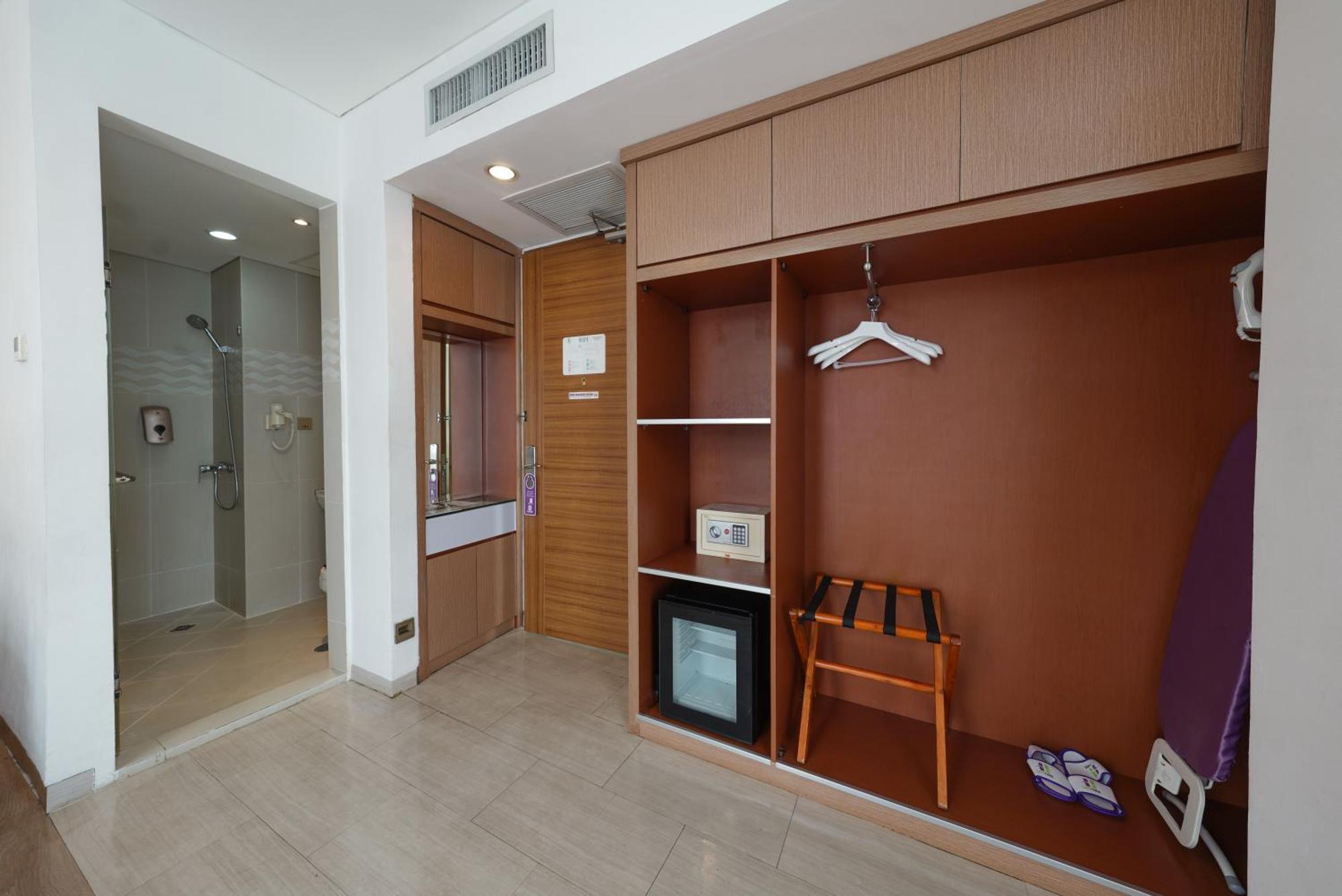 Heef Hotel Jakarta Exterior foto